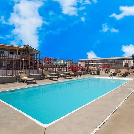Best Western Plains Motel Волл Екстер'єр фото