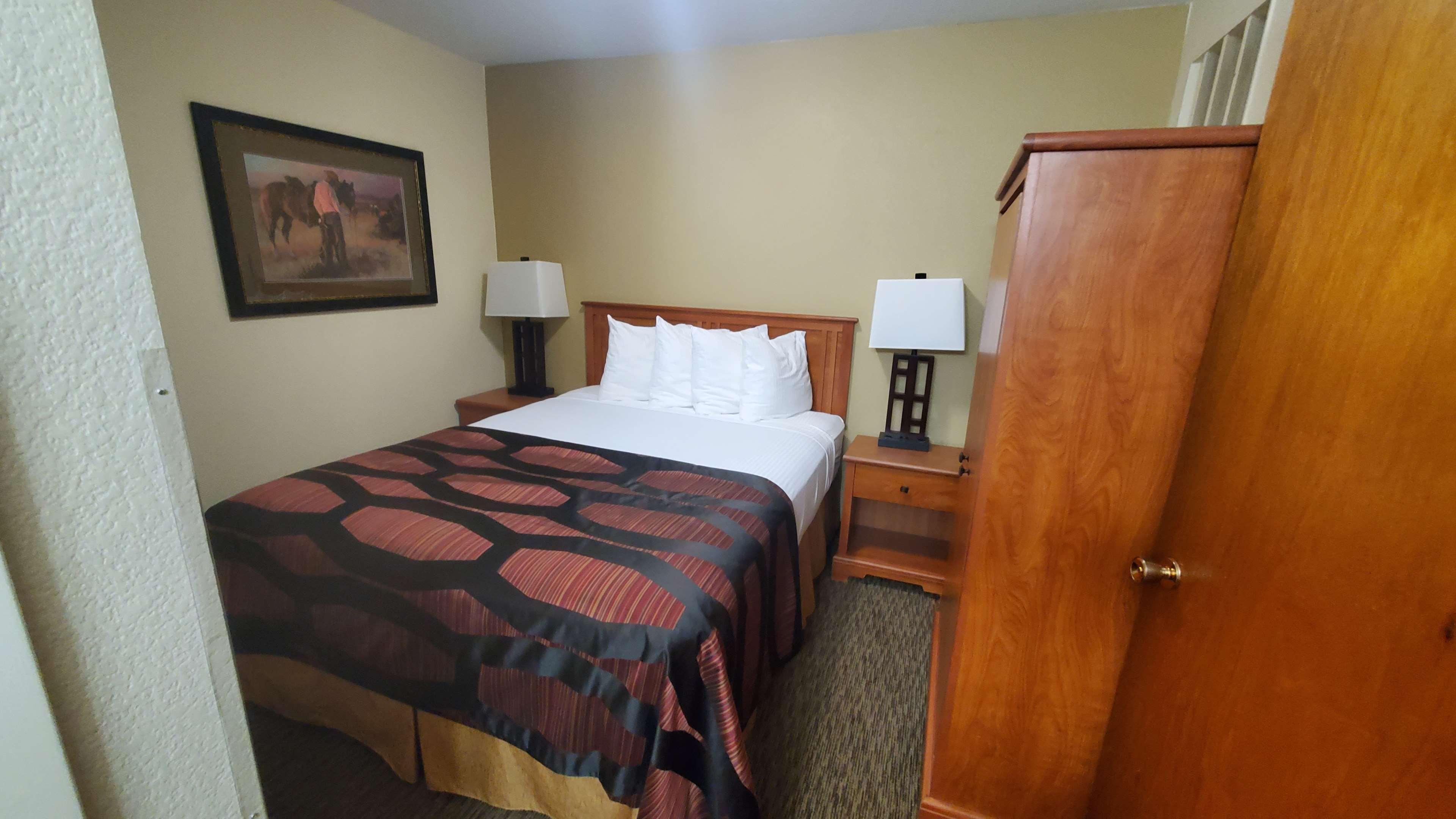 Best Western Plains Motel Волл Екстер'єр фото