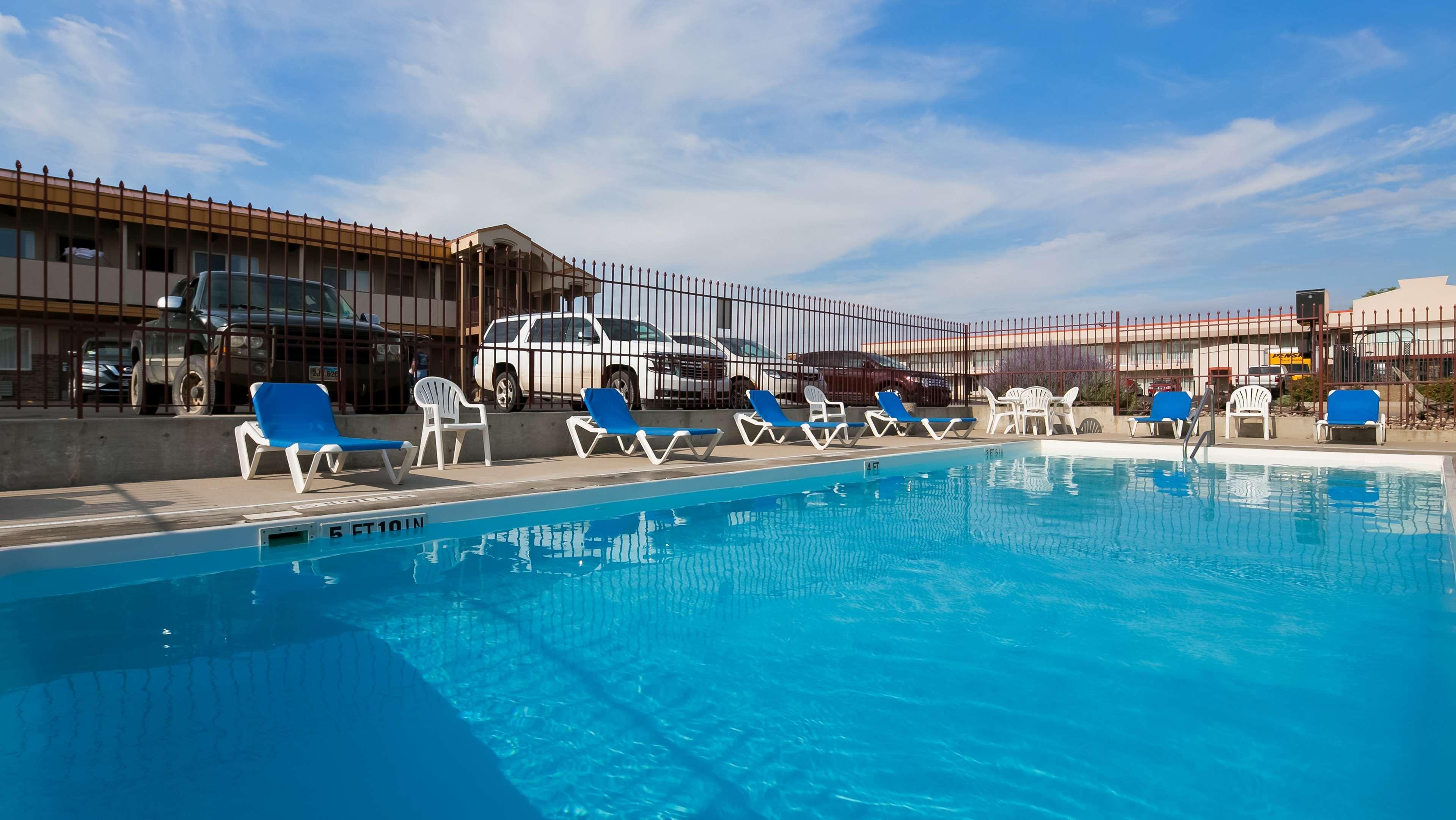 Best Western Plains Motel Волл Екстер'єр фото