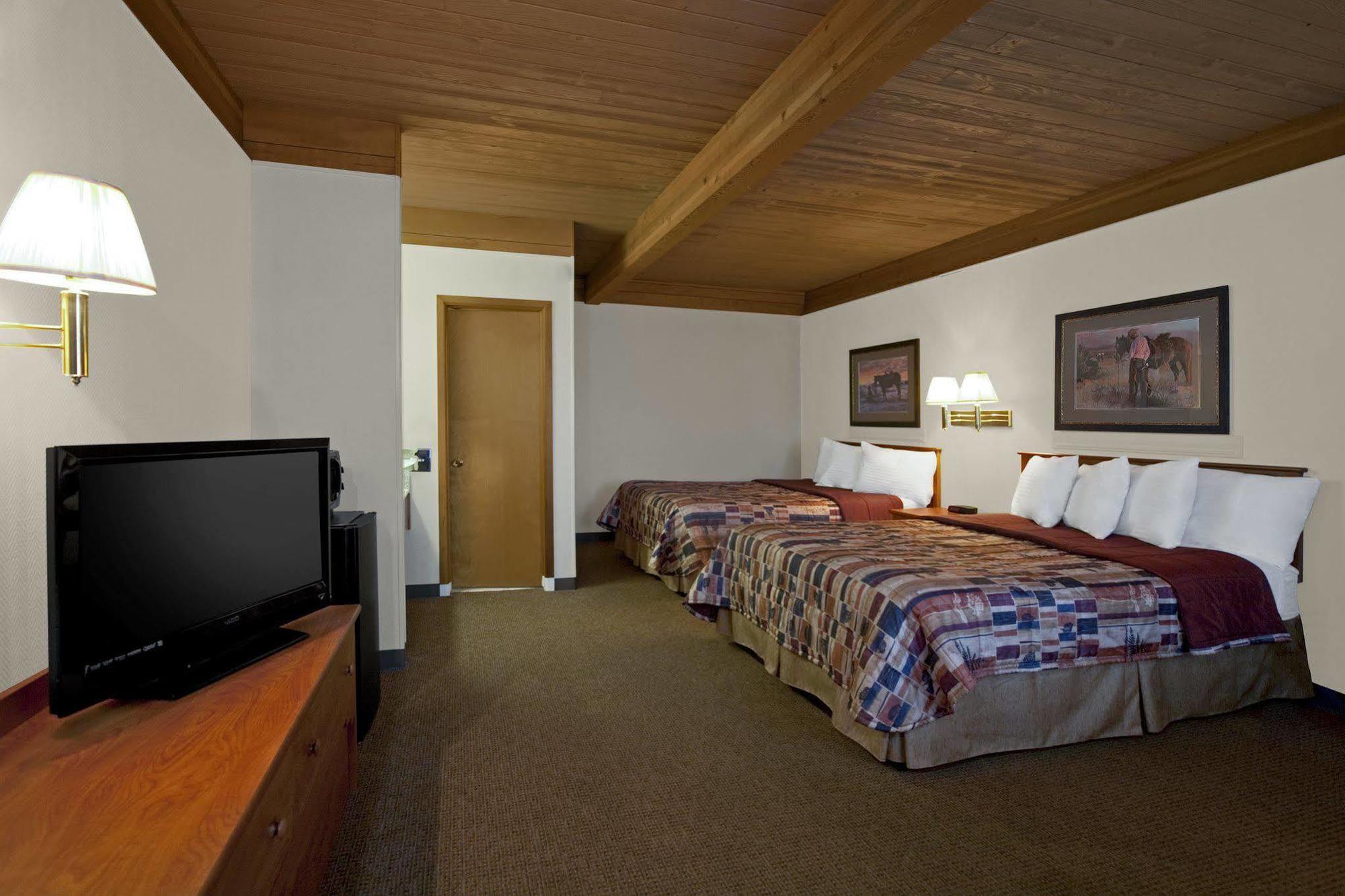 Best Western Plains Motel Волл Номер фото
